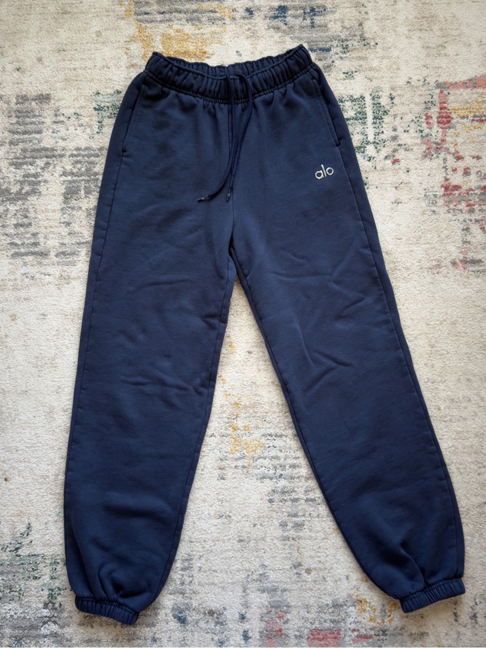 Alo Yoga Accolade women sweatpants, size XXS, navy
